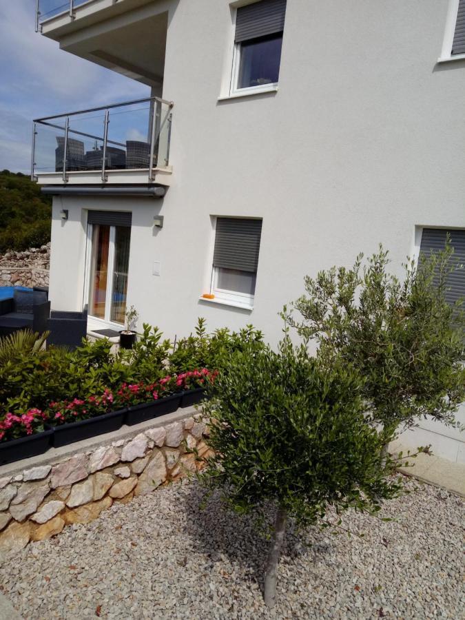 Nena Apartment *